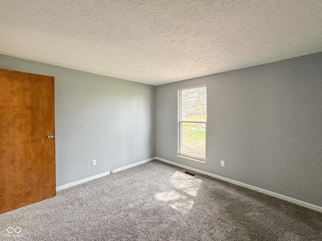 9362 Helmsdale Dr, Indianapolis, IN 46256 - unfurnished room featuring carpet, visible vents, and baseboards