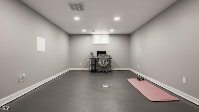 office area with recessed lighting, baseboards, visible vents, and finished concrete floors
