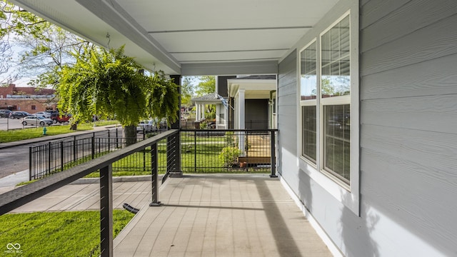 balcony featuring covered porch