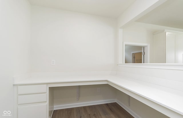 827 Allandale Ave, Westfield, IN 46074 - unfurnished office featuring built in desk and dark wood-style flooring