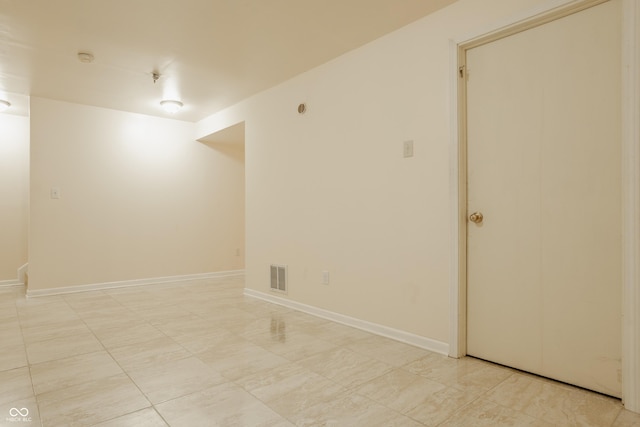 12561 Gladecrest Dr, Carmel, IN 46033 - empty room with baseboards