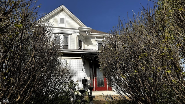 view of front facade