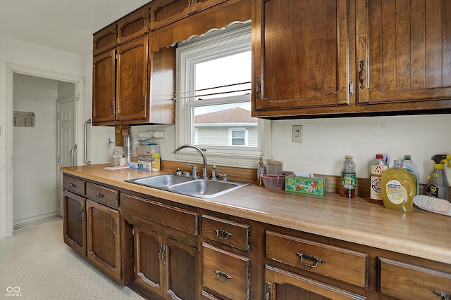 1194 S Faculty Dr, Indianapolis, IN 46241 - kitchen with a sink