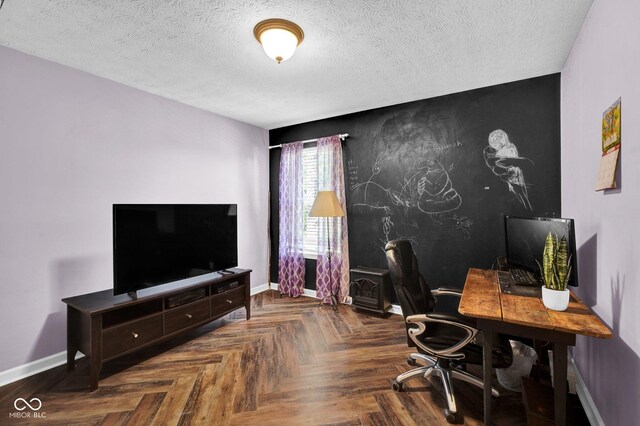 1280 Summer Ridge Ln, Brownsburg, IN 46112 - office area featuring an accent wall and a textured ceiling