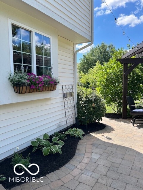 11648 Stickney Ct, Fishers, IN 46037 - view of patio / terrace