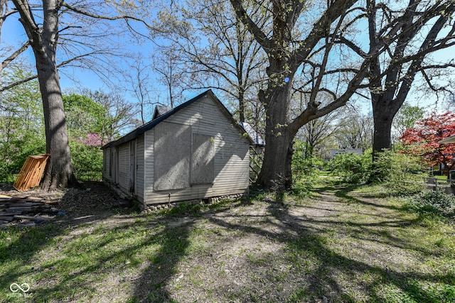 324 E Burgess Ave, Indianapolis, IN 46219 - photo 2