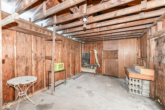 2001 S I St, Elwood, IN 46036 - view of below grade area