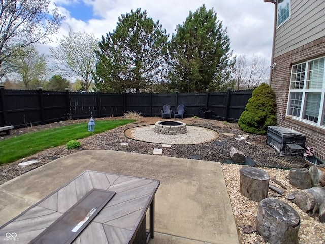 5983 Clearview Dr, Carmel, IN 46033 - view of patio / terrace featuring an outdoor fire pit and a fenced backyard