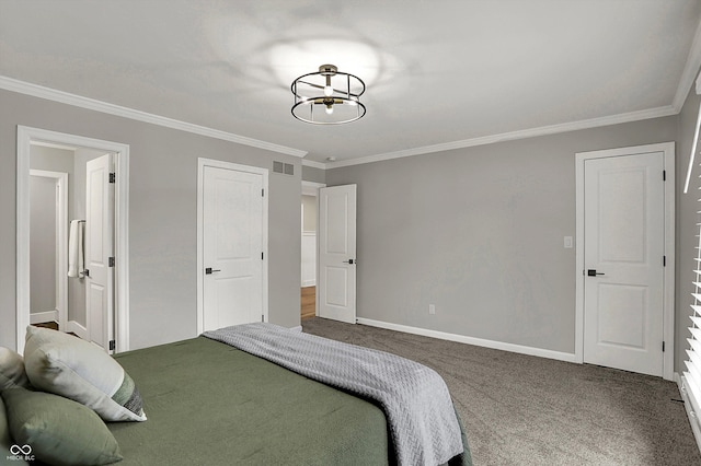 bedroom featuring carpet floors, crown molding, a chandelier, and visible vents