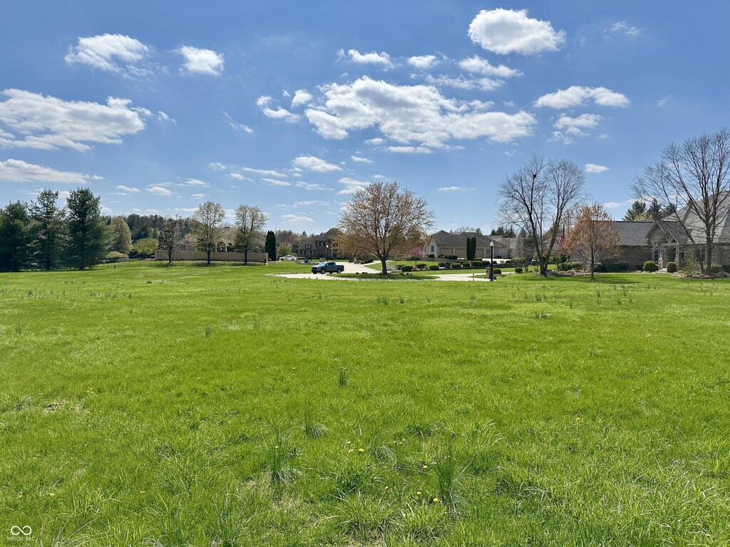 287 Kensington Ct, Terre Haute, IN 47803