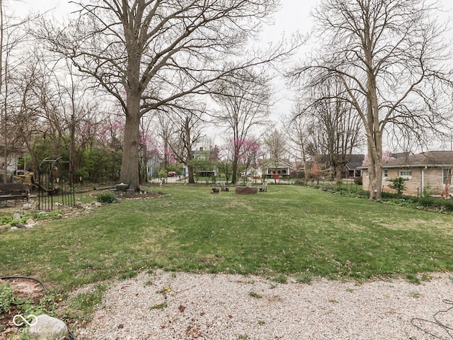 57 Worman St, Indianapolis, IN 46227 - view of yard