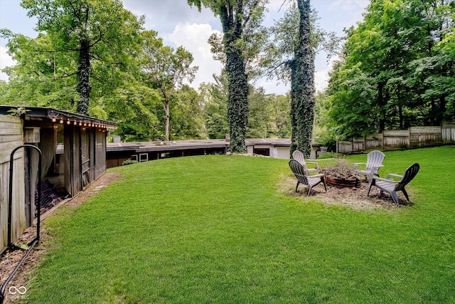 701 Hawthorn Rd, New Castle, IN 47362 - view of yard with a fire pit