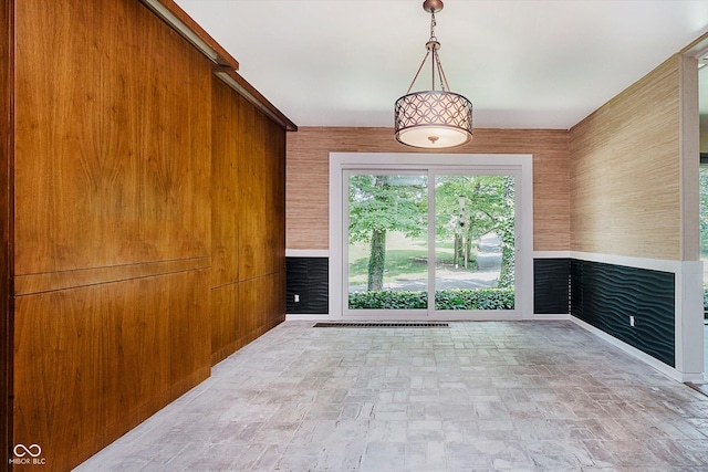 701 Hawthorn Rd, New Castle, IN 47362 - view of unfurnished room