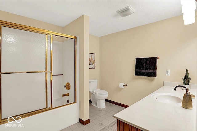full bath featuring visible vents, vanity, baseboards, toilet, and enclosed tub / shower combo