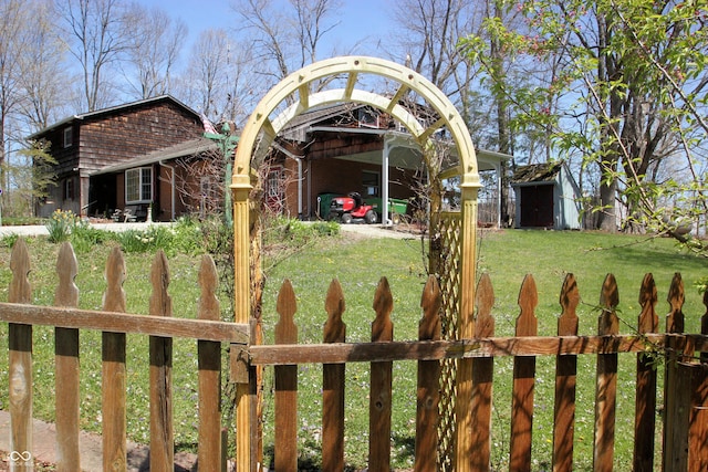 view of yard featuring fence