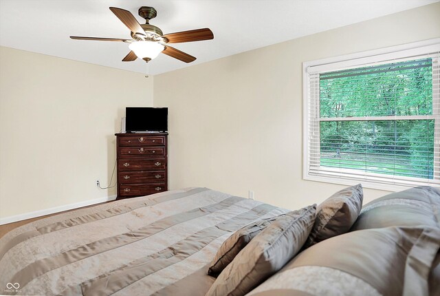 1697 Stacy Lynn Dr, Indianapolis, IN 46231 - bedroom featuring a ceiling fan