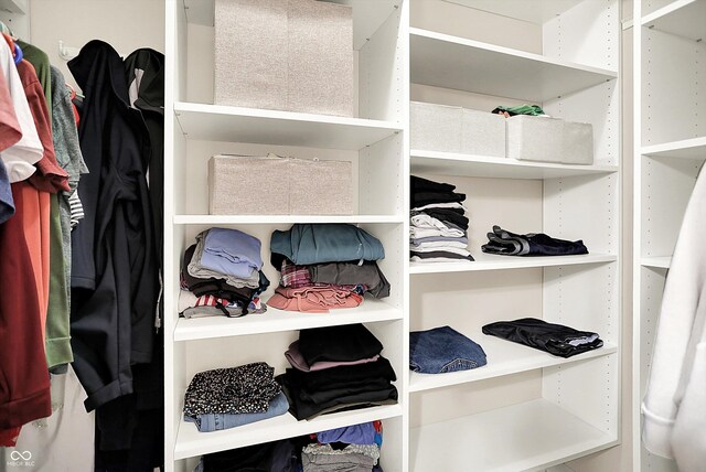 1697 Stacy Lynn Dr, Indianapolis, IN 46231 - view of walk in closet