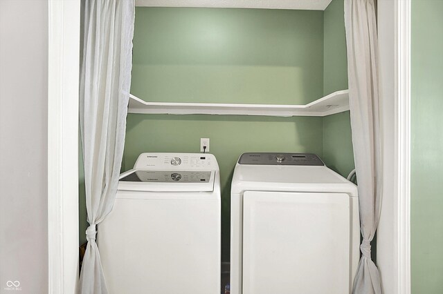 1697 Stacy Lynn Dr, Indianapolis, IN 46231 - washroom with washer and clothes dryer