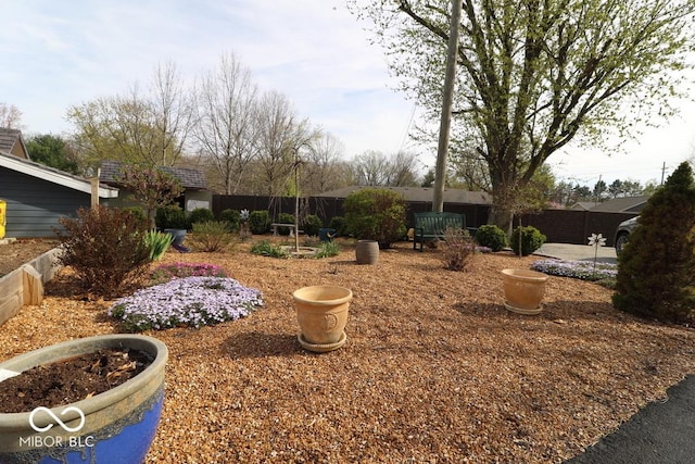 view of yard featuring fence