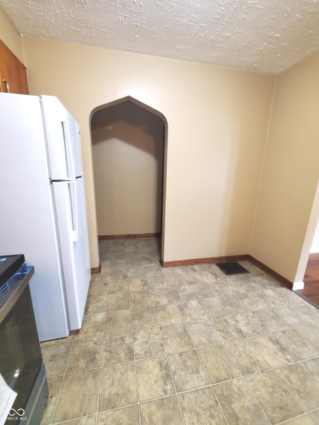 819 S Lynn St, Seymour, IN 47274 - photo 20