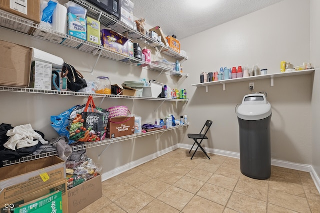 621 Fireside Dr, Greenwood, IN 46143 - view of pantry