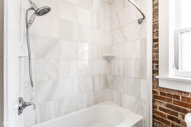 801 N Pennsylvania St Apt D, Indianapolis, IN 46204 - bathroom featuring  shower combination
