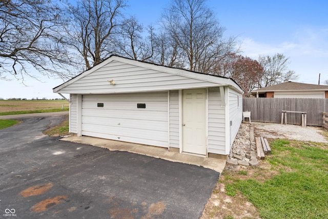 3335 W 400 N, Anderson, IN 46011 - view of detached garage