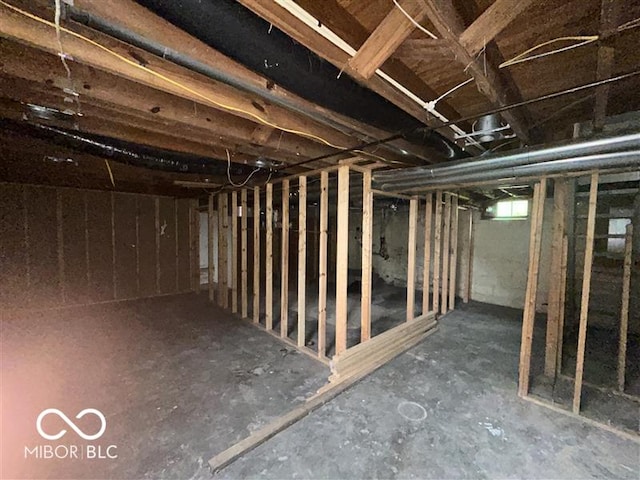 1640 Lawton Ave, Columbus, IN 47201 - view of below grade area