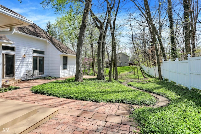 424 Orchard Blvd, Danville, IN 46122 - view of yard featuring fence and a patio area