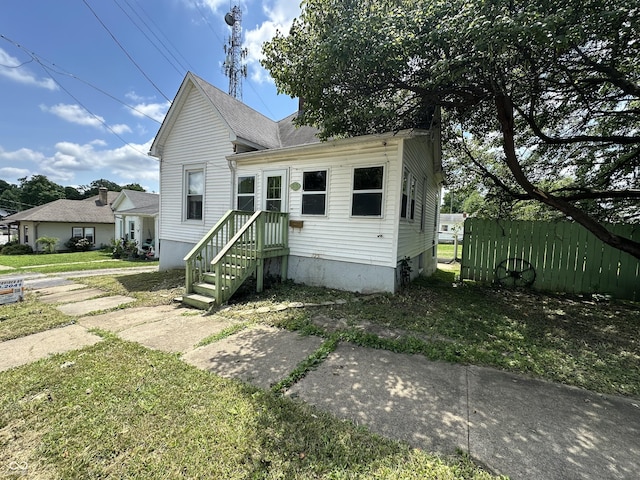 315 E N St, Greensburg, IN 47240 - photo 2