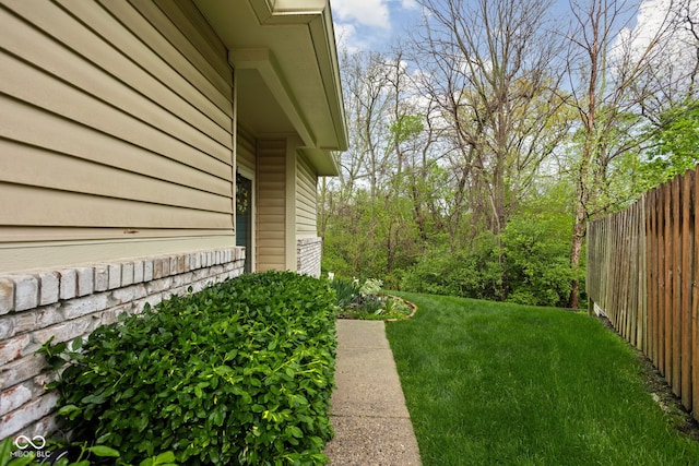 view of yard featuring fence