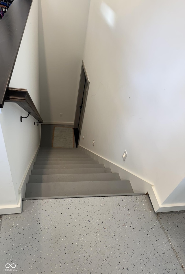 10725 Holliday Farms Blvd, Zionsville, IN 46077 - staircase featuring baseboards