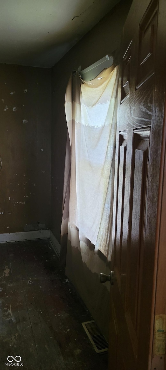 1916 E Maryland St, Indianapolis, IN 46201 - view of empty room