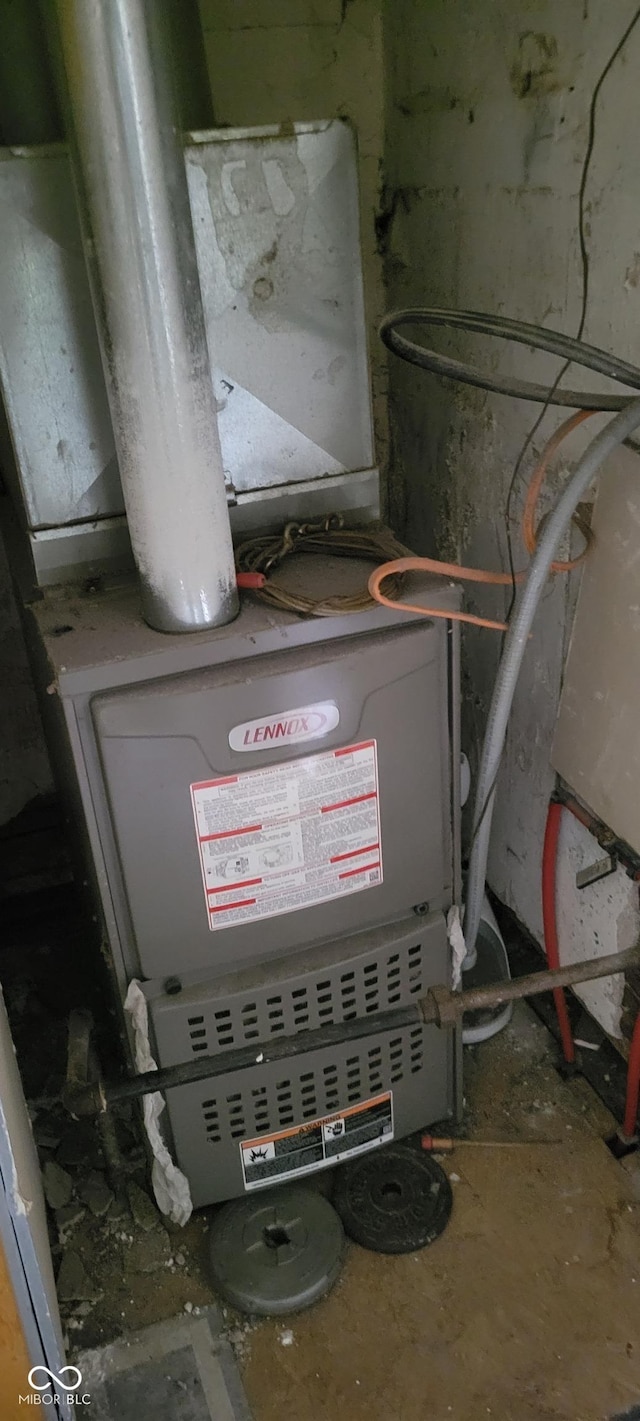 1916 E Maryland St, Indianapolis, IN 46201 - view of utility room