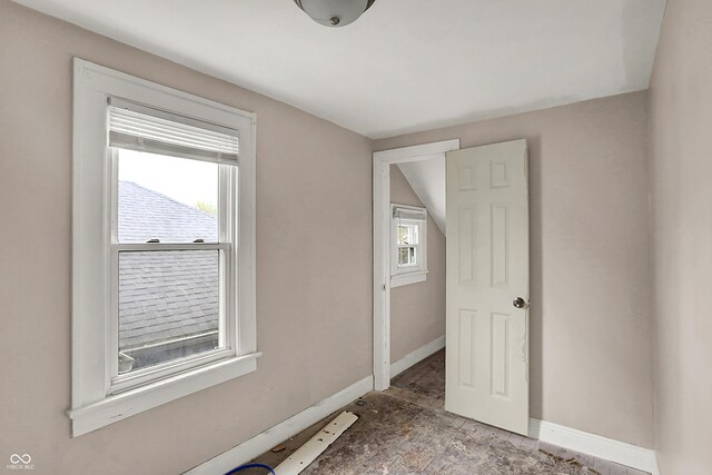 734 N Bradley Ave, Indianapolis, IN 46201 - empty room with baseboards