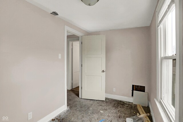 734 N Bradley Ave, Indianapolis, IN 46201 - empty room with baseboards