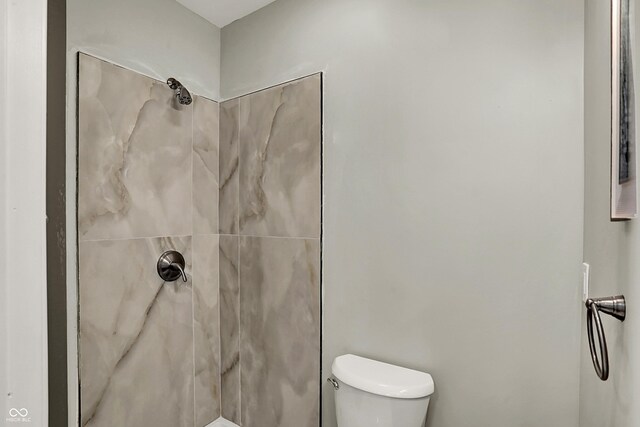 734 N Bradley Ave, Indianapolis, IN 46201 - full bathroom with toilet and a tile shower