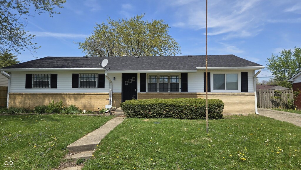 5636 W Henry St, Indianapolis, IN 46241 - photo 1