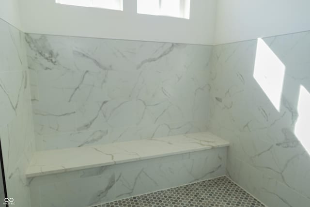 2302 Prospect St, Indianapolis, IN 46203 - bathroom featuring a tile shower