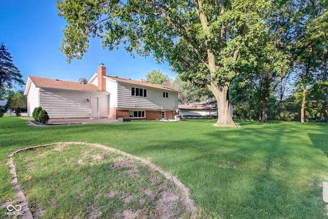7206 Halden Pl, Indianapolis, IN 46214 - view of green lawn