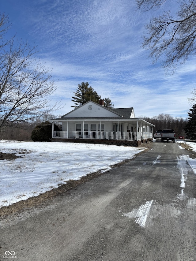 3333 S Sr 9, Greenfield, IN 46140 - view of front of home featuring a porch and driveway
