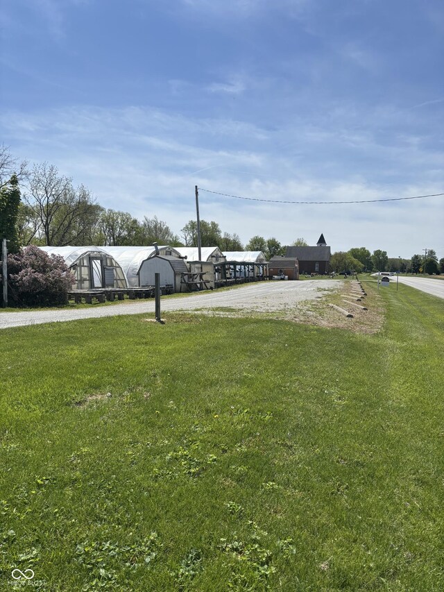 3333 S Sr 9, Greenfield, IN 46140 - view of grassy yard featuring driveway