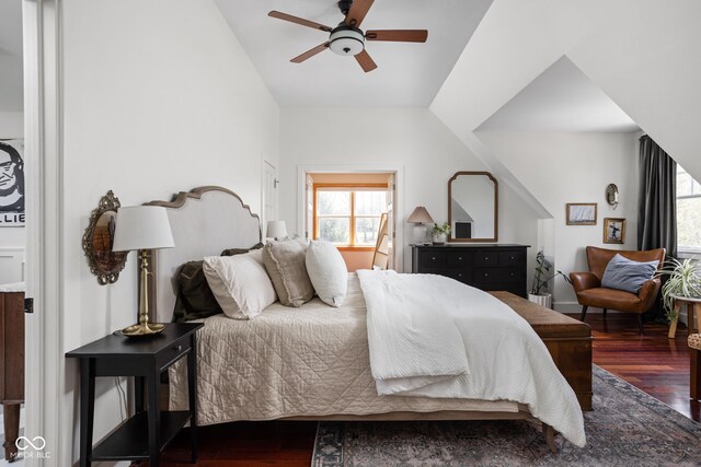 8551 E 300 S, Zionsville, IN 46077 - bedroom featuring wood finished floors, a ceiling fan, and vaulted ceiling