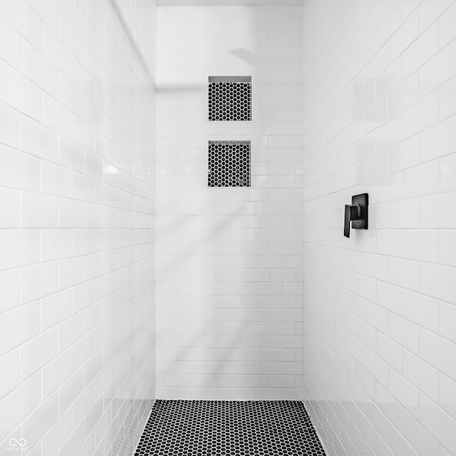 654 E 79th St, Indianapolis, IN 46240 - bathroom with a tile shower