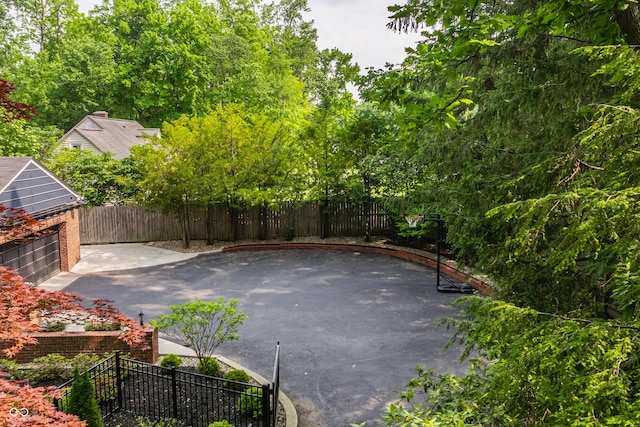 654 E 79th St, Indianapolis, IN 46240 - view of patio / terrace