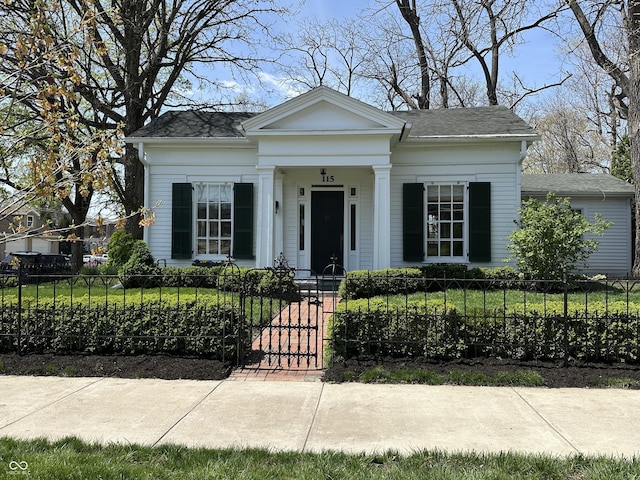 115 S Grant Ave, Crawfordsville, IN 47933 - photo 1