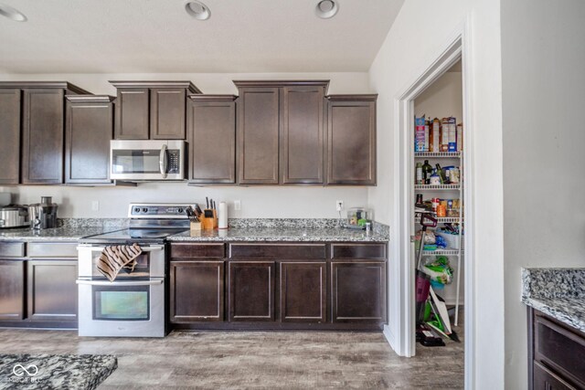 403 N Crystal Dr, Fortville, IN 46040 - photo 12