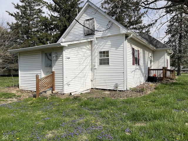 exterior space with a lawn