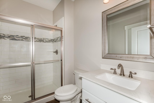 4077 Rookwood Ave, Indianapolis, IN 46208 - full bathroom featuring toilet, vanity, and a shower stall
