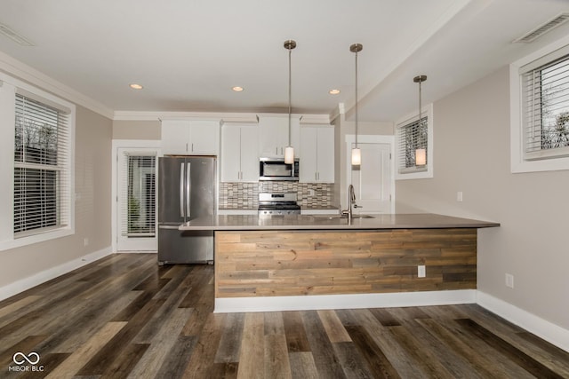 4077 Rookwood Ave, Indianapolis, IN 46208 - kitchen with stainless steel appliances, white cabinets, baseboards, visible vents, and dark wood-style floors